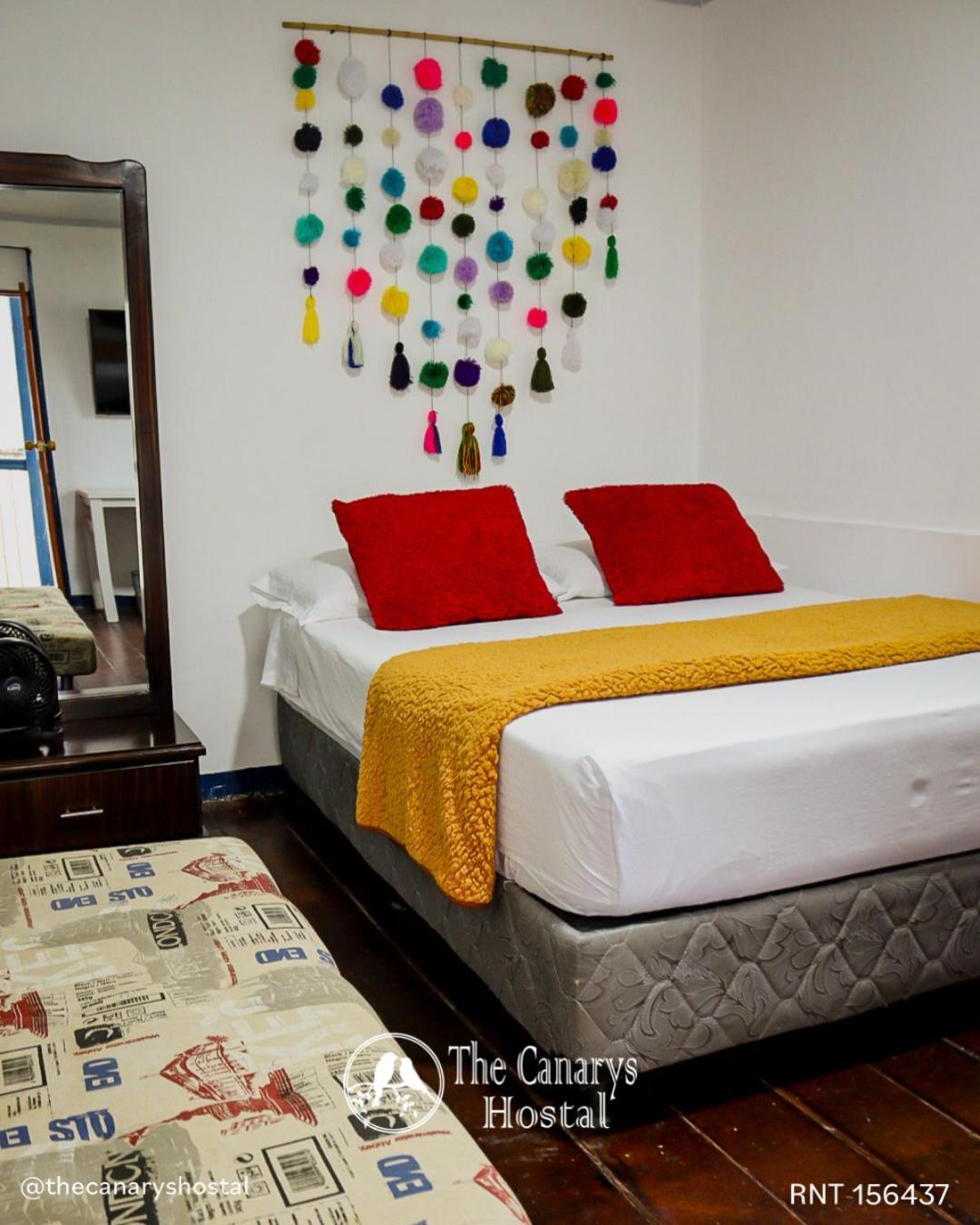 The Canarys Hostal Santa Rosa de Cabal Eksteriør billede