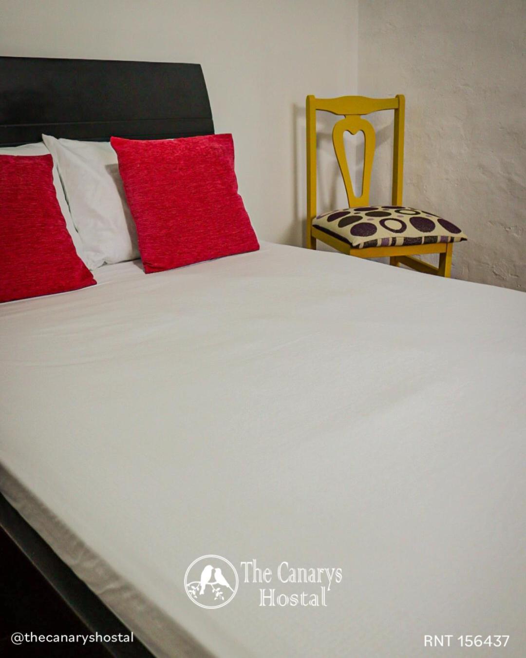 The Canarys Hostal Santa Rosa de Cabal Eksteriør billede